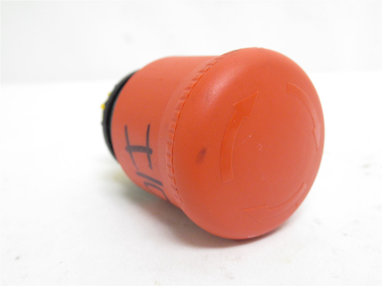 Eaton M22-PV/K11; Emergency Stop Switch; Push-Pull; Screw