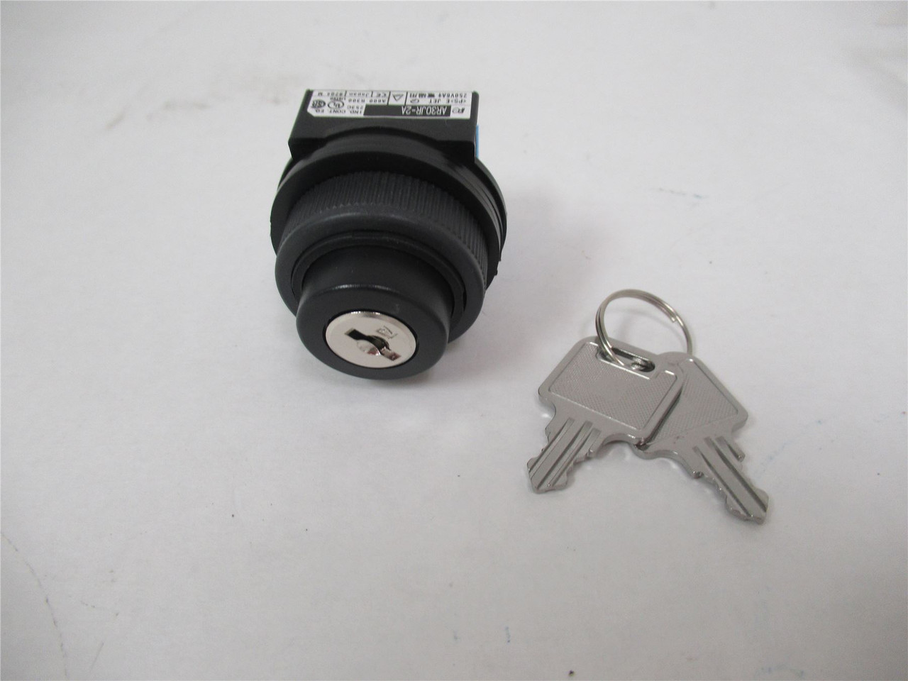 MiSUMi AR30JR-2A10A; Selector Switch 30 mm Diam 2 Position
