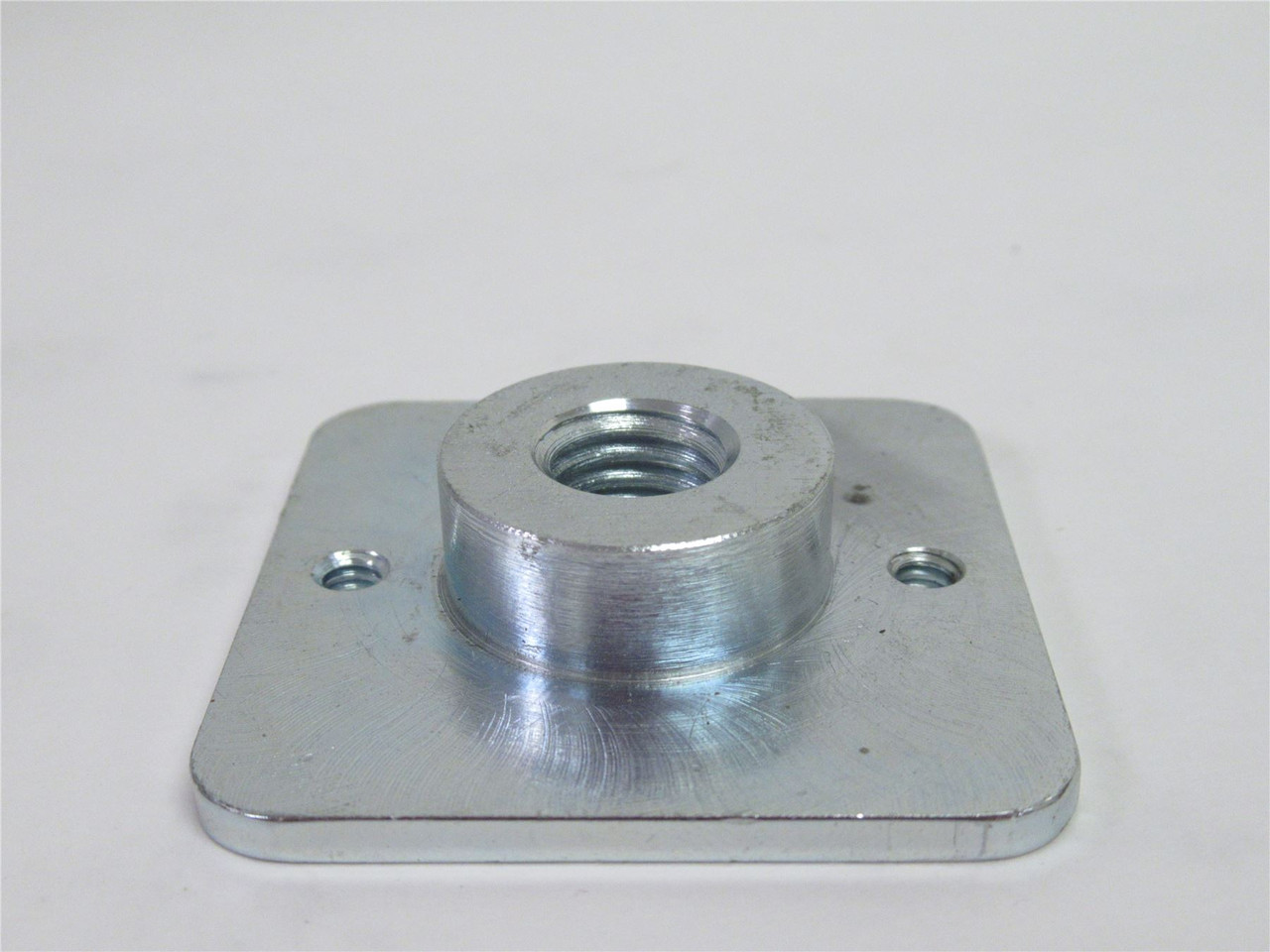 Doboy 163446; Feed Roll Nut Clamp; 20" Backstand