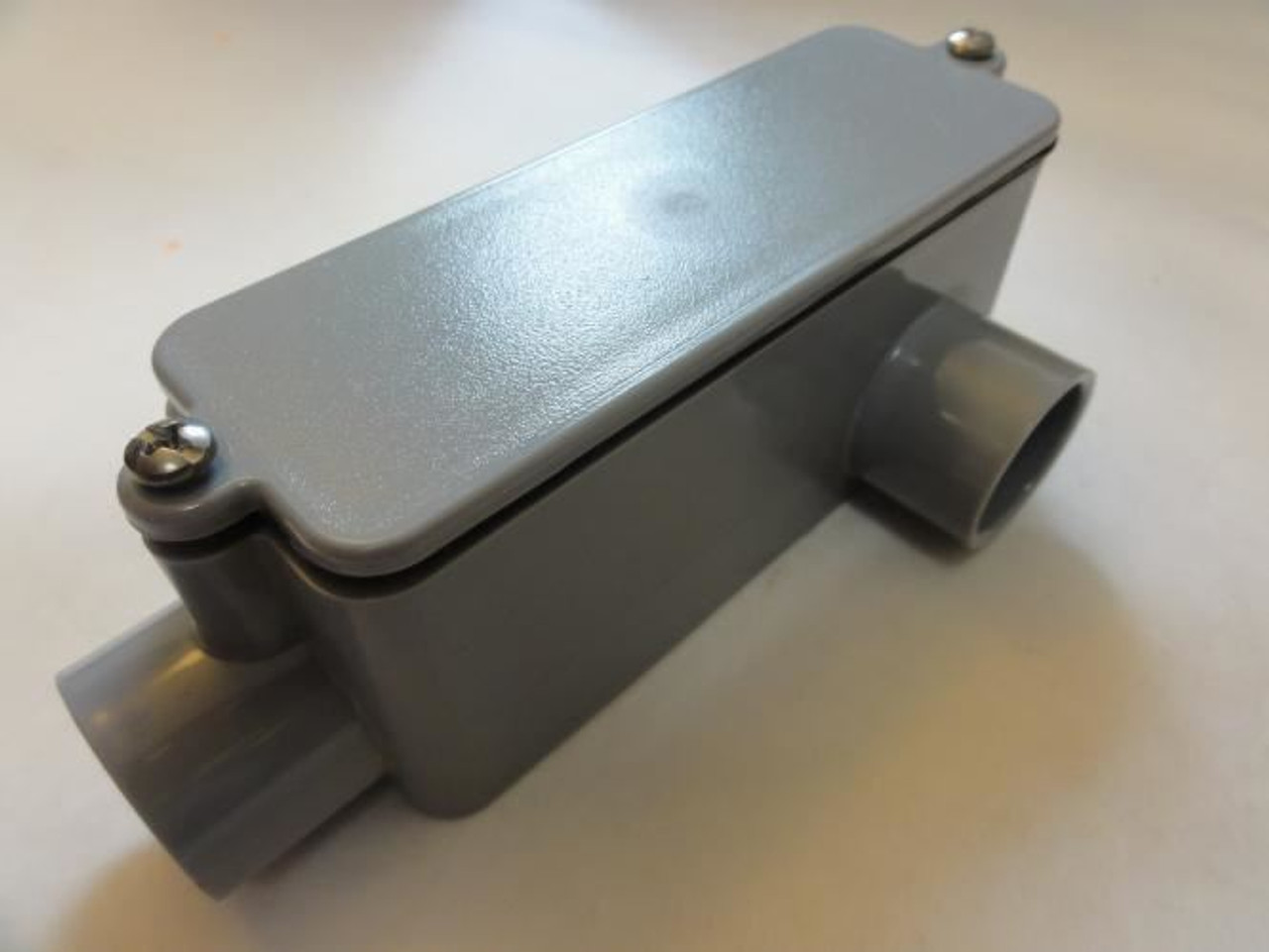 Carlon E984E; Lot-3 Conduit Body; Size: 3/4" LL; AWG-4