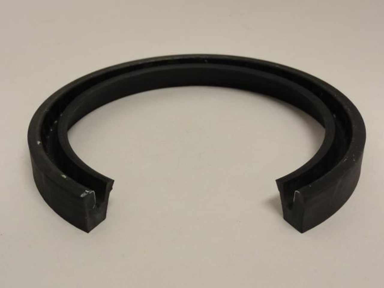 Garlock 25003-4557; Nitrile Oil Seal 3"ID x 4" OD x 0.50" Wide