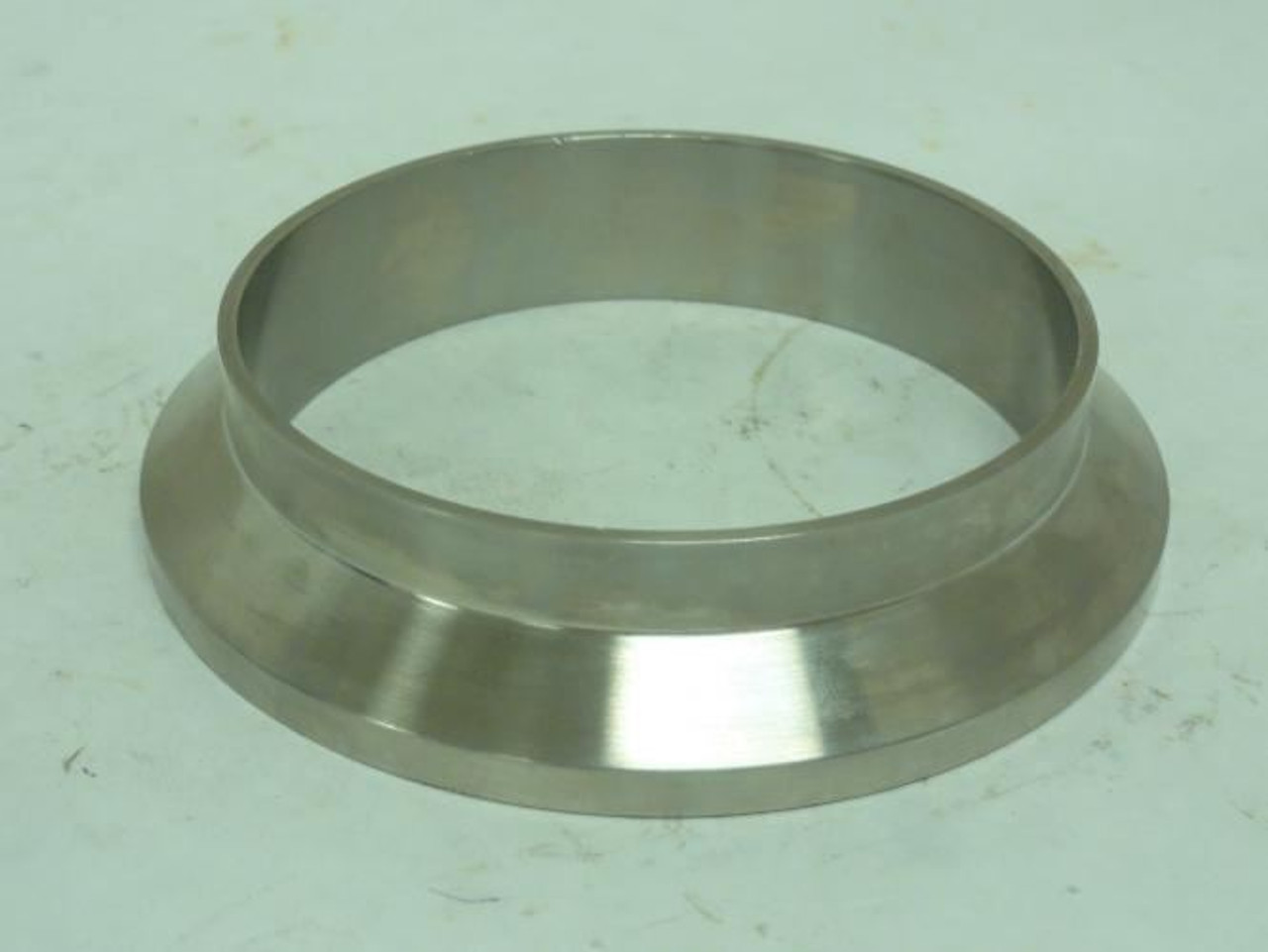 VNE EG2CS-6L4.0; Sanitary Short Ferrule; SS-316; Size: 4"