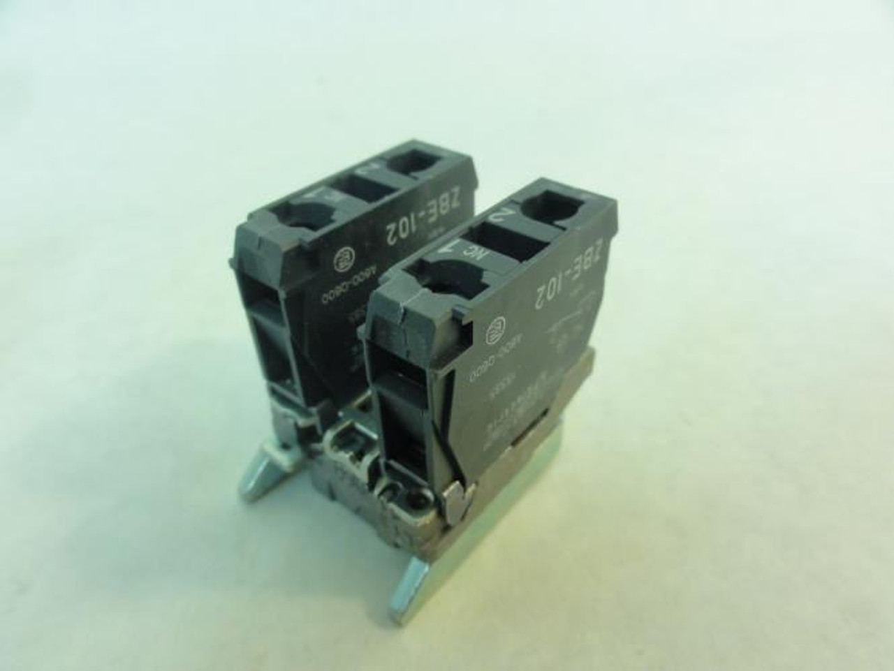 Schneider ZB4BZ104; Contact Block; 2NC