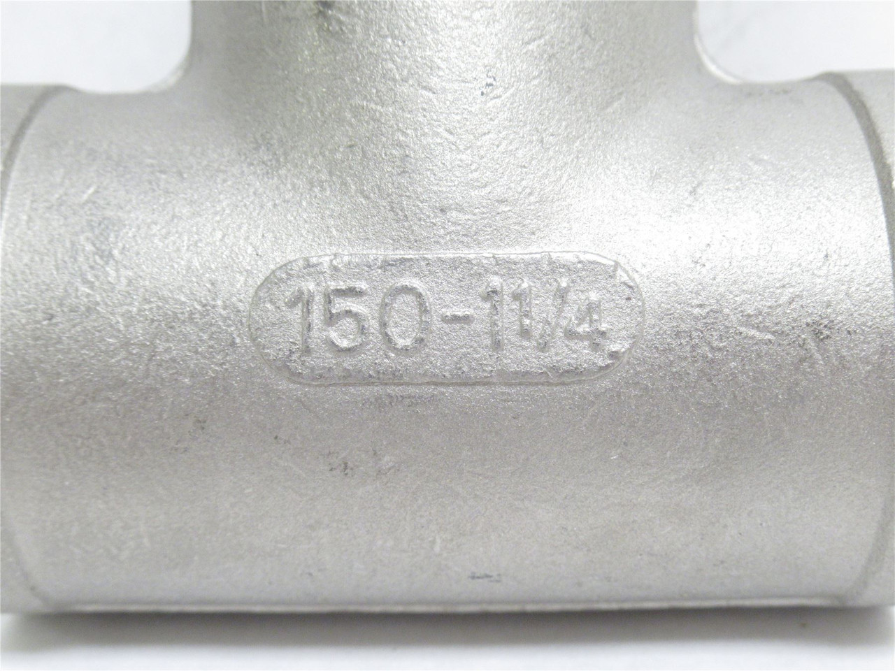 Industry-Std 1LUA3; Pipe Tee Fitting SS-304; 1-1/4NPT; 150PSI