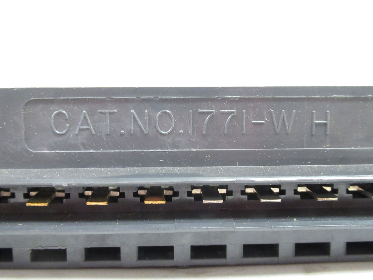 Allen-Bradley  1771-WH ; Wiring Arm; 16-Point; 21 Terminal