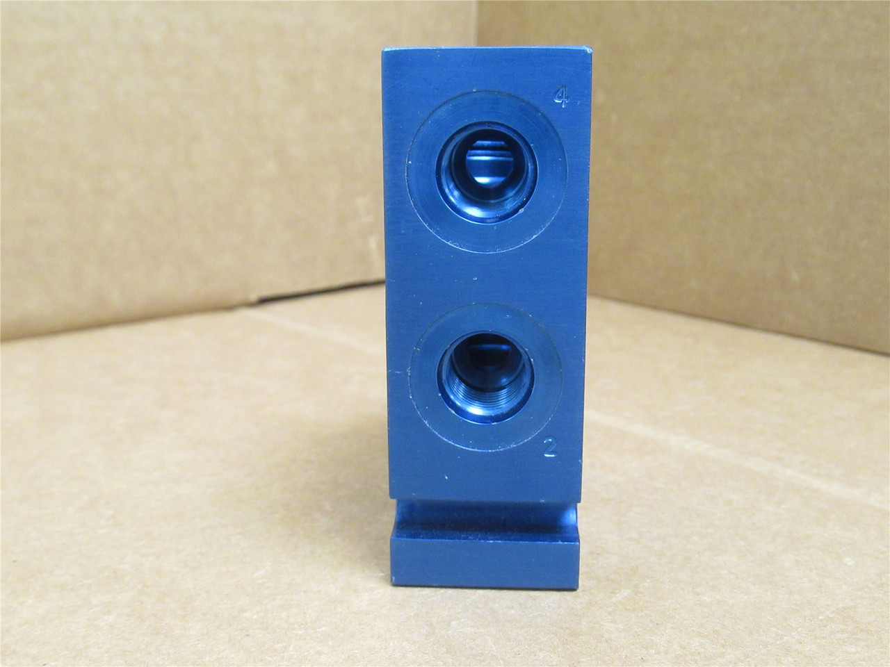 MFG- 060815-30232; Flow Divider/Combiner Valve Block