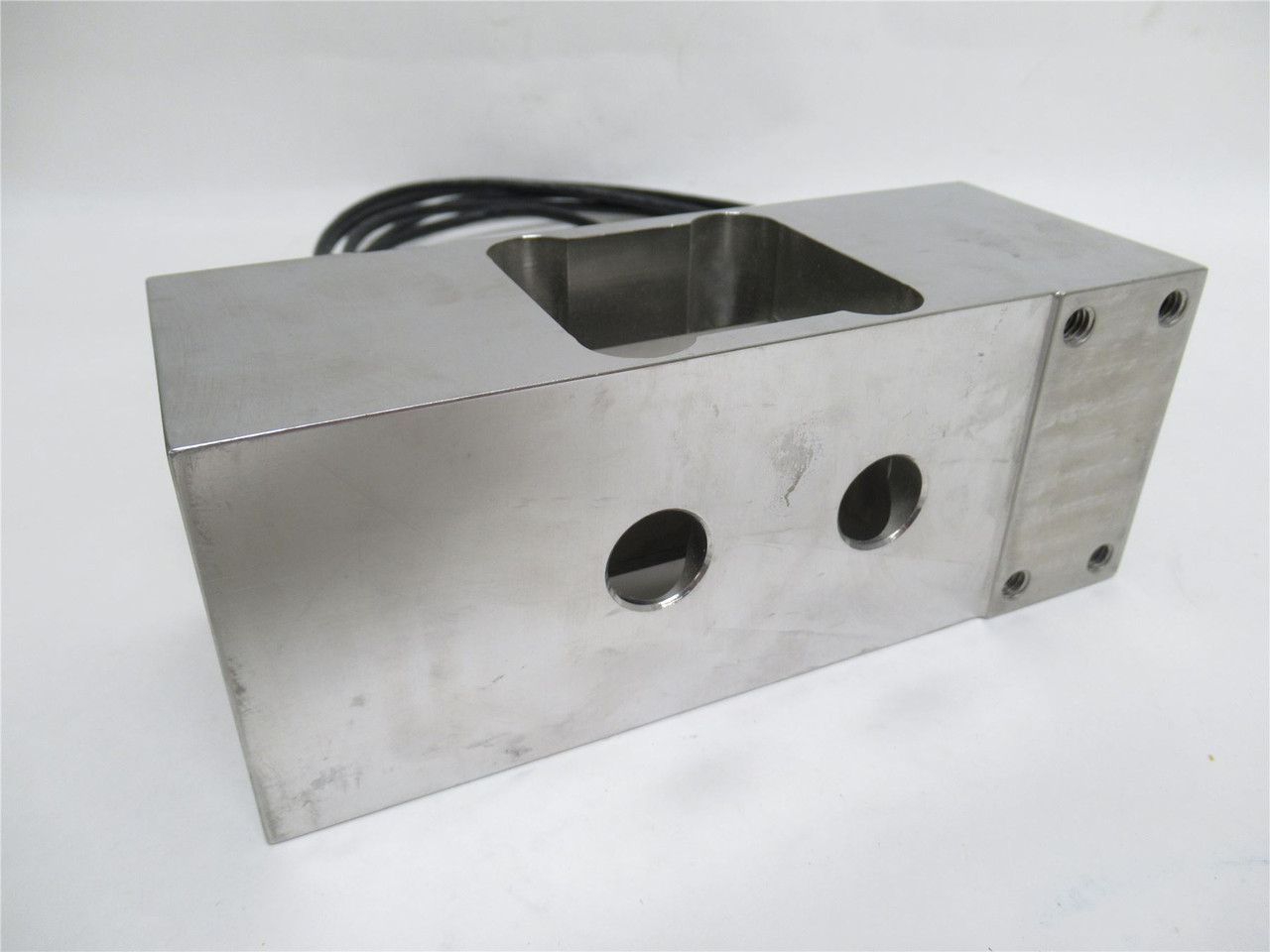 Sensortronics 60060-250L-NC-02F; Single Point Load Cell 250LBS