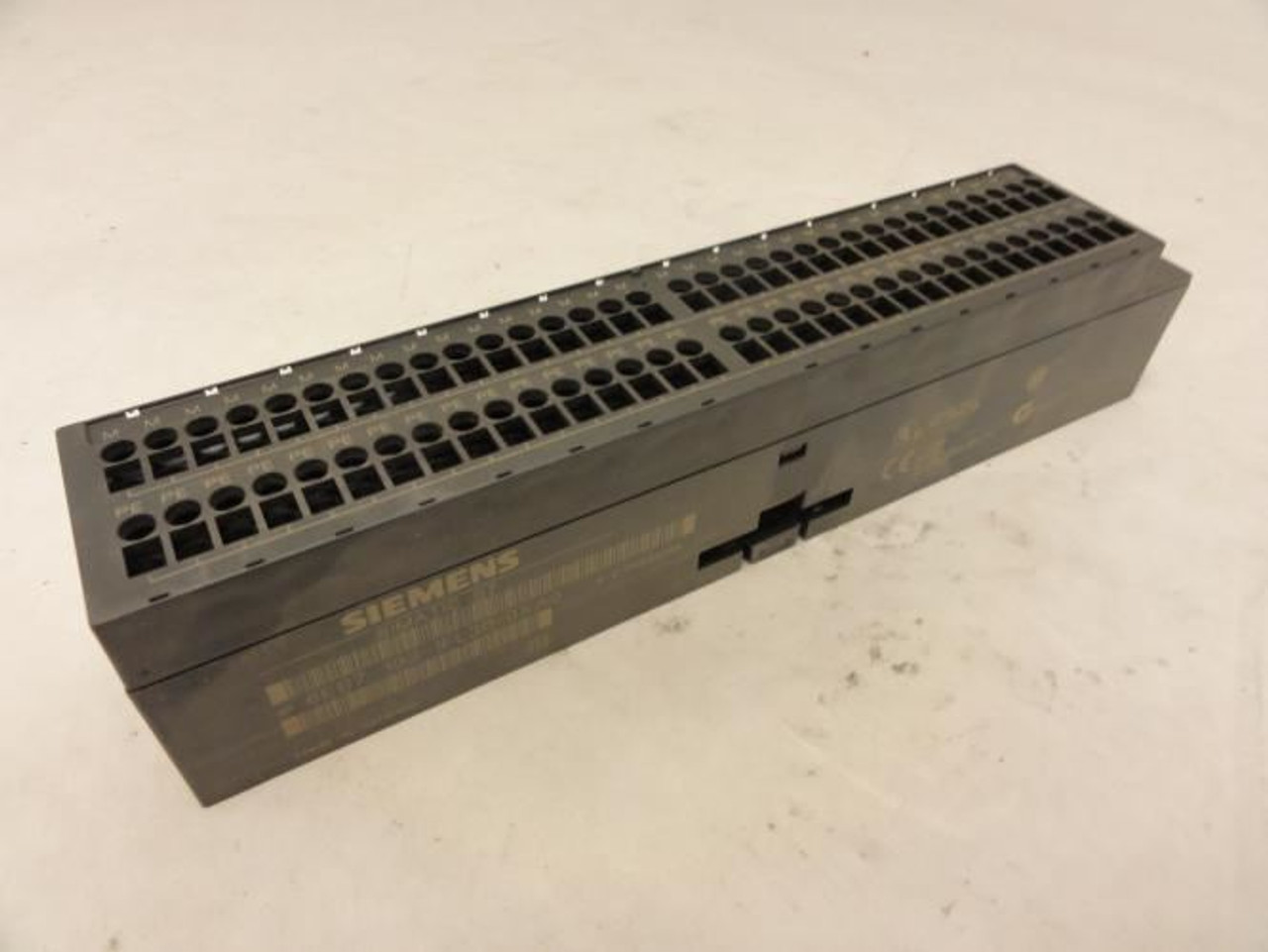 Siemens 6ES7193-1FL30-0XA0; Simatic S7 Terminal Block; 32-Ch.