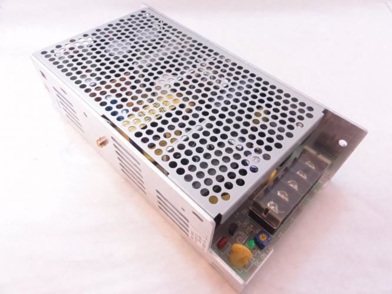 Omron S82J-15024E; Power Supply; Out: 24VDC; 6.5A