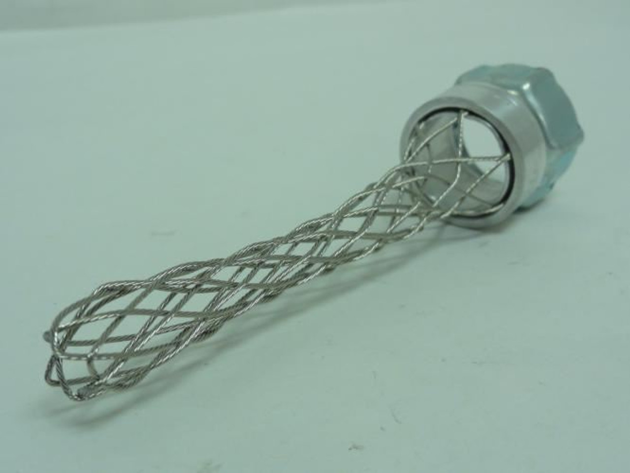 Thomas & Betts WMGLT2; Strain Relief Cord Grip; Size:1/2"