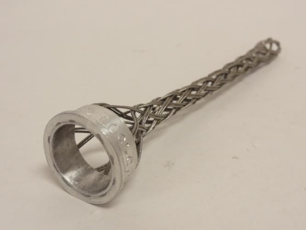 Thomas & Betts WMGPC8; Strain Relief Cord Grip; 3/8"-1/2" Range