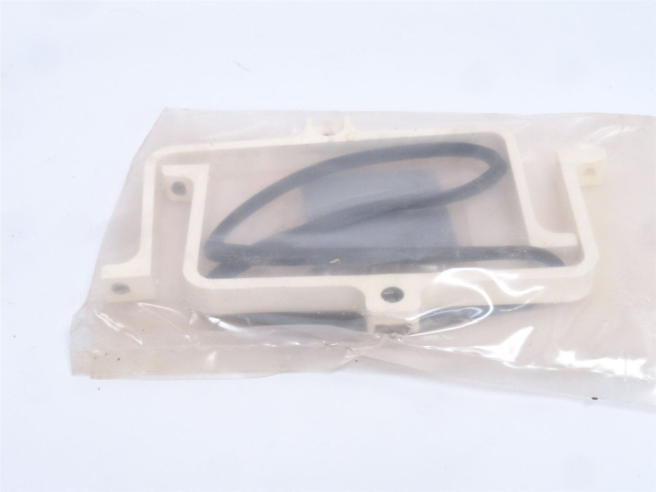 Omega FPM-523; ACCUM-U-FLO Flowmeter; 0-800GMP; 12VDC