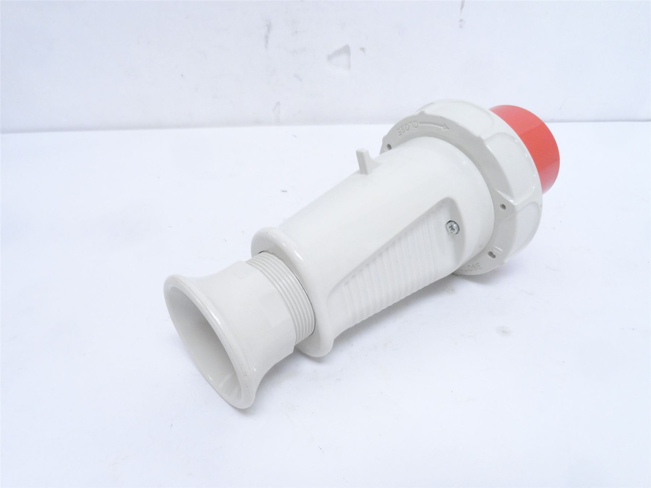 Hubbell 460P7W; IEC Pin & Sleeve Plug; 60A; 480VAC; 20HP; 3P