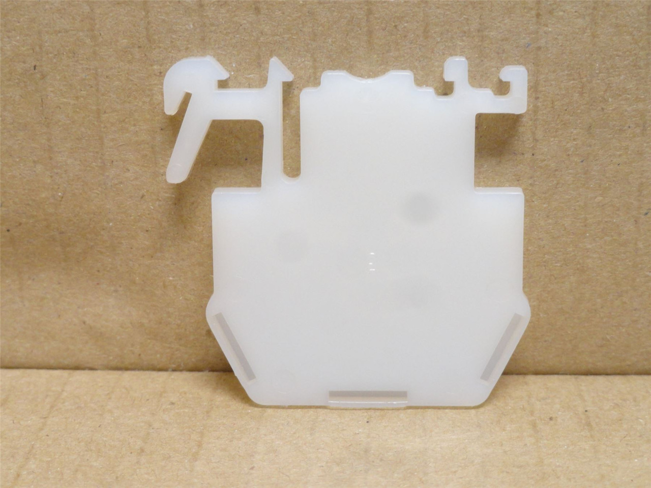 Square D 9080GM6B; Lot-10; End Barrier Terminals;  Type: GM6