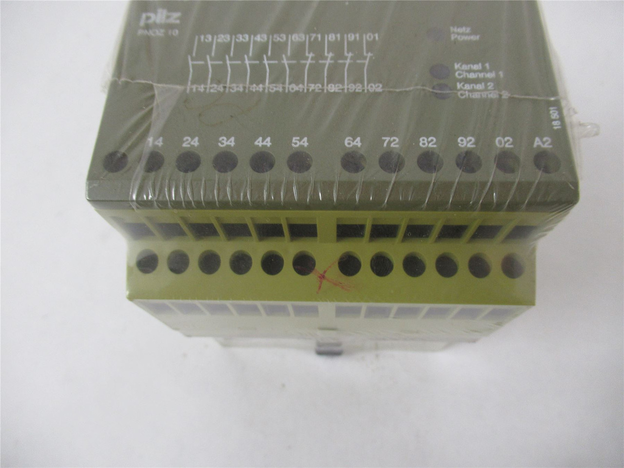 Pilz PNOZ 10; Safety Relay 110VAC 6NO 4NC