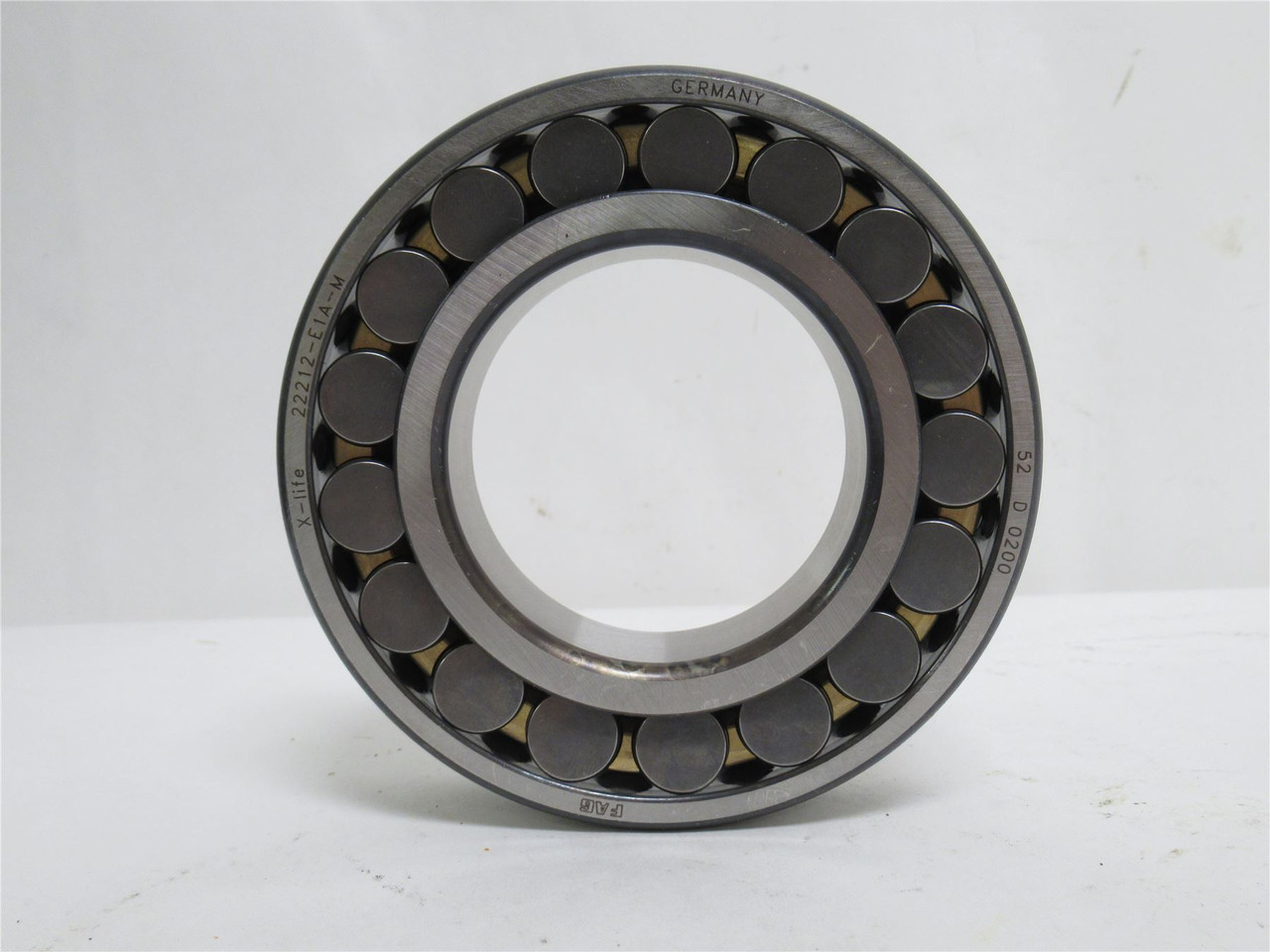 SKF 22212-E1A; Spherical Roller Bearing 60mmID x 110mmOD