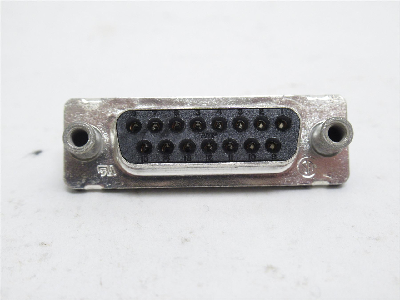 Amp 787683-1; Lot-6; D-Sub Standard Connectors; 15-Pin