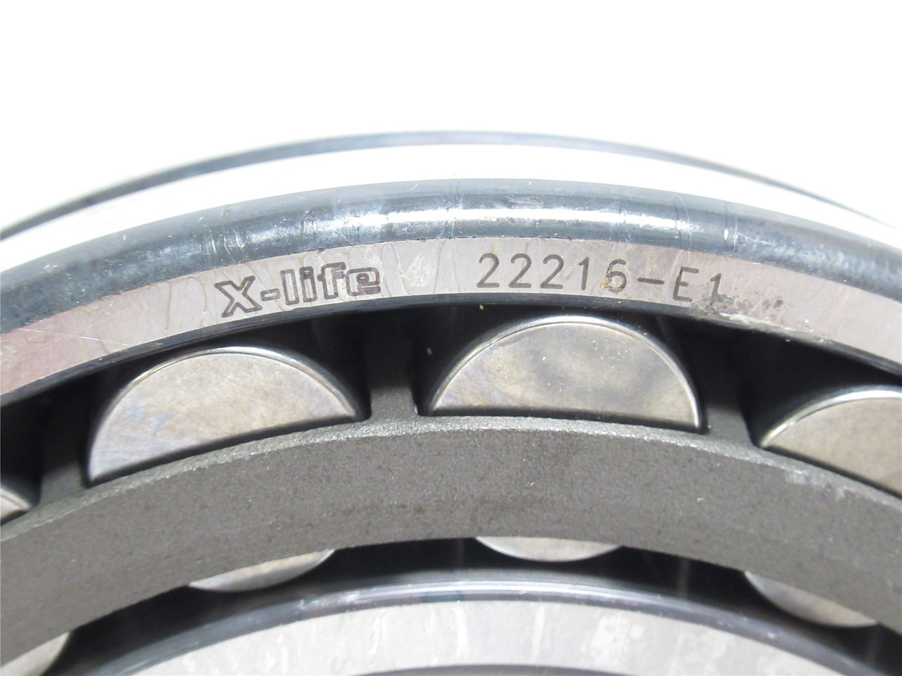 SKF 22216-E1; Roller Bearing; Taper Bore 1:12; 80mm x 140mmOD