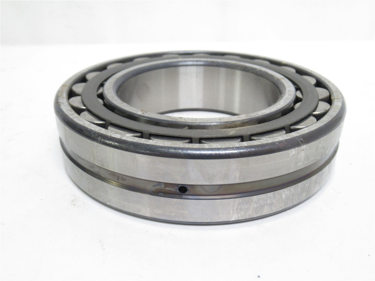 SKF 22216-E1; Roller Bearing; Taper Bore 1:12; 80mm x 140mmOD