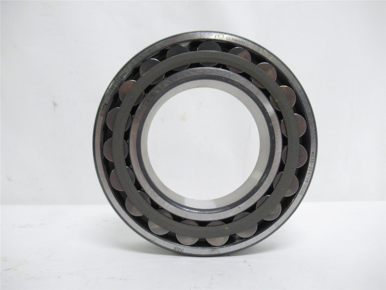 SKF 22216-E1; Roller Bearing; Taper Bore 1:12; 80mm x 140mmOD