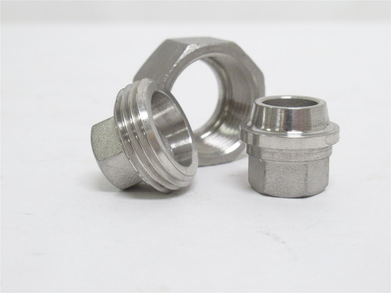 Industry-Std 1LUE3; Pipe Union SS-304; 1/8FNPT; Class: 150