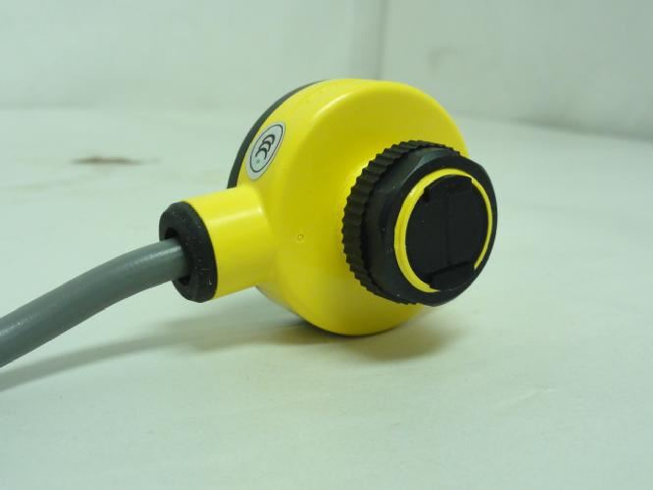 Banner T18AW3FF25; Photo Sensor 58386; 20-250VAC; 2M Wire