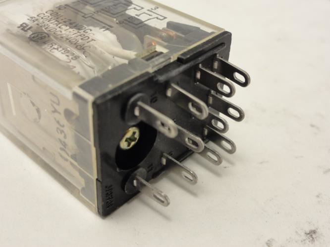MEC GM-DPDT-24D-N; Relay; 240VAC/28VDC; Coil: 24VDC