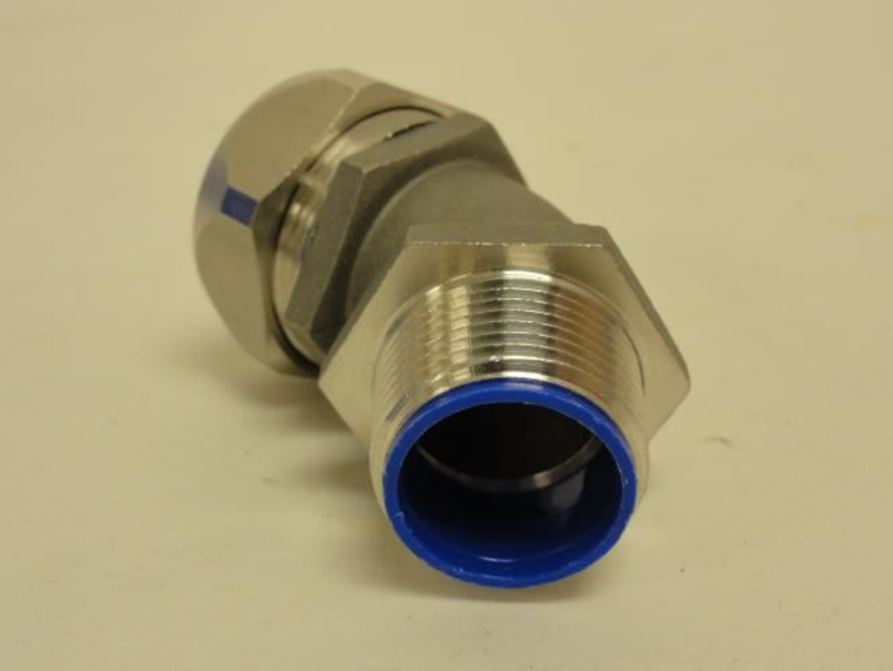 Thomas & Betts 5343SST; Liquid Tight Elbow Size: 3/4"