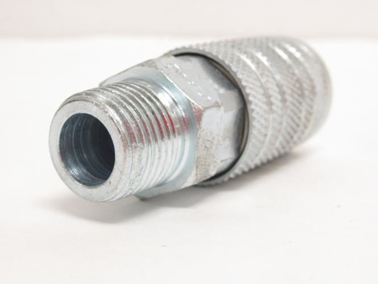 Industry-Std 30E690; Quick Connect Coupling; 3/8" Tube; 3/8NPT