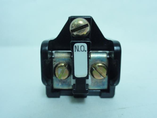 Allen-Bradley 1495-F1; Aux Contact; 600VAC; 1NO; Size 0-5