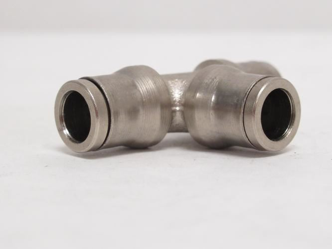 Parker 164PLM-8M; Nickel Plate Brass Metric Union Tee; 8mm