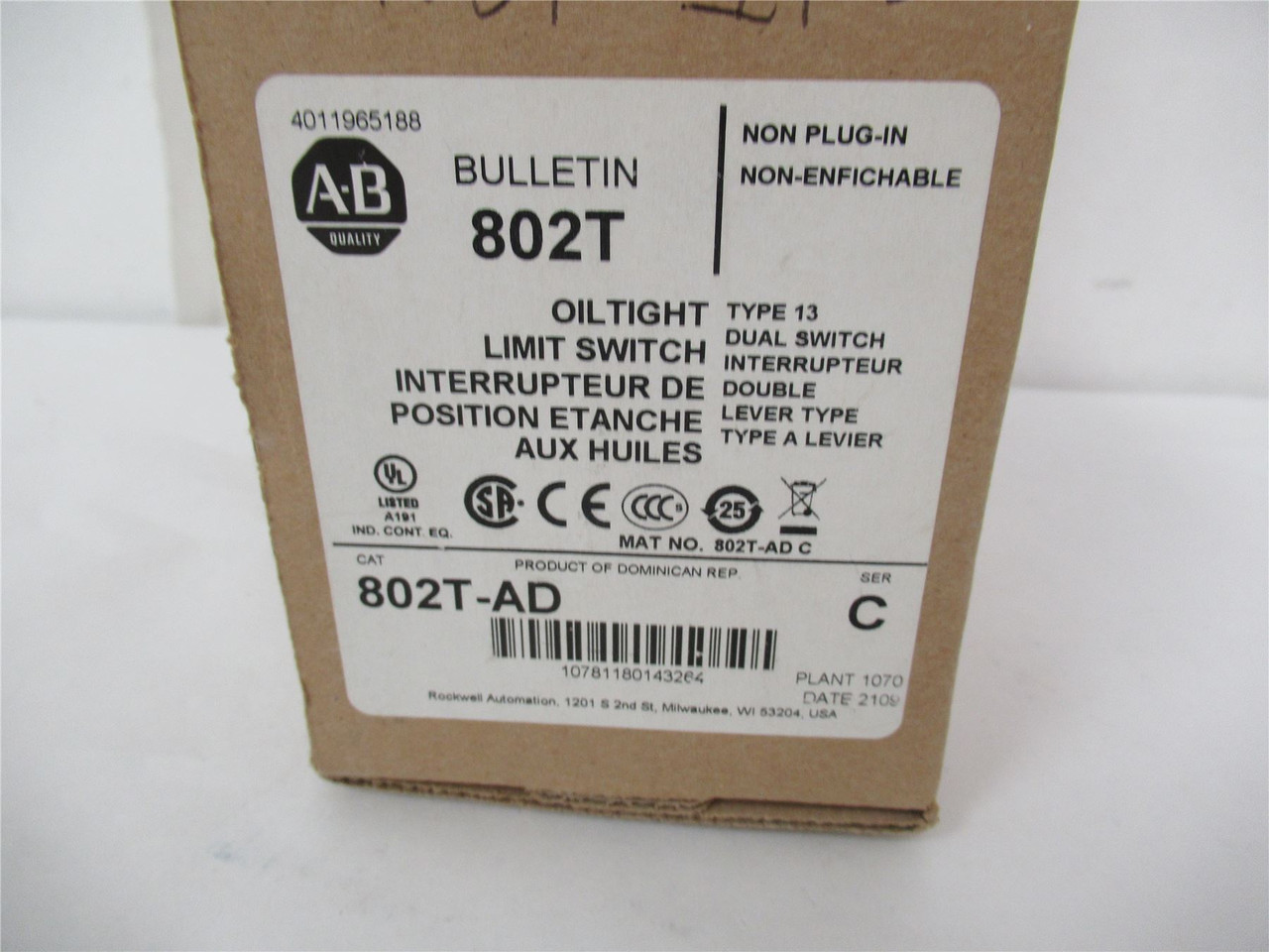 Allen-Bradley 802T-AD; Limit Switch 600 VAC MAX 10 AMP