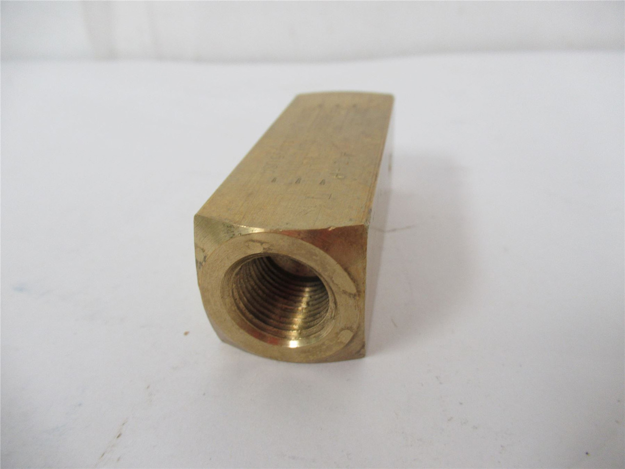 Parker C600B; Pneumatic Check Valve 3/8 NPT Brass