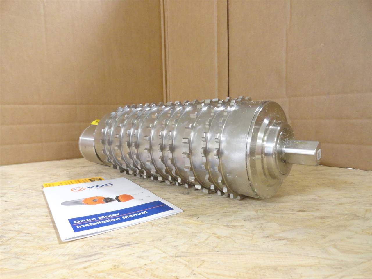 VanderGraaf TM127A25410NB-B; Drum Motor; 1HP; 13" Belt Width