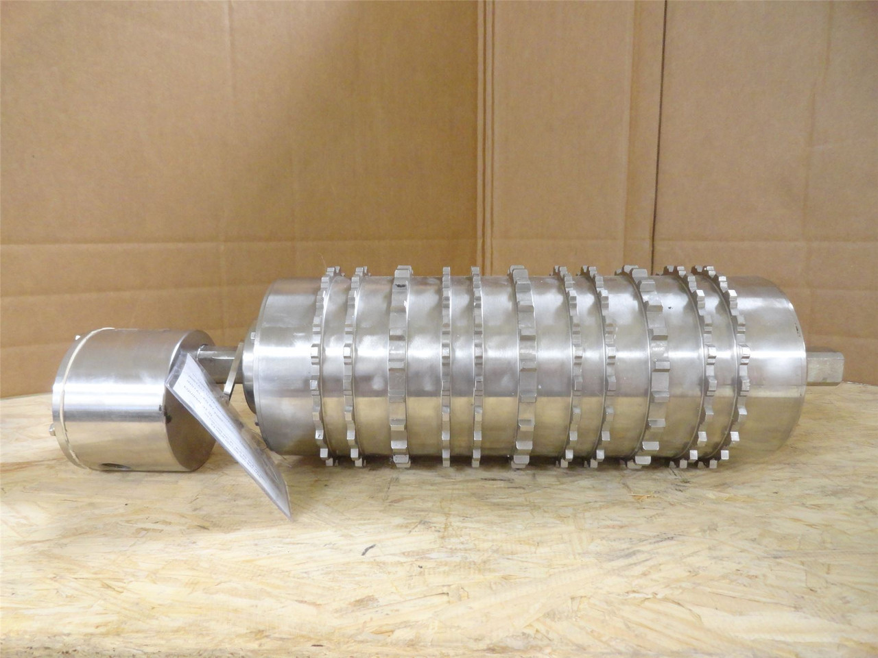 VanderGraaf TM127A30-410NB-TBCW-B; Drum Motor 13" Belt Width