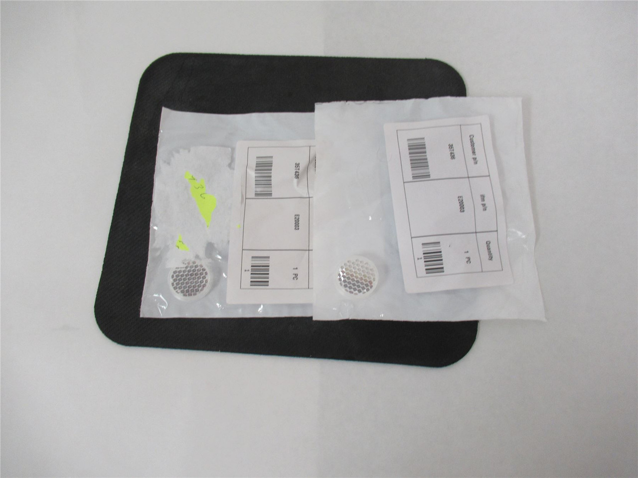 IFM E20003; Lot-2 Reflector Sensor