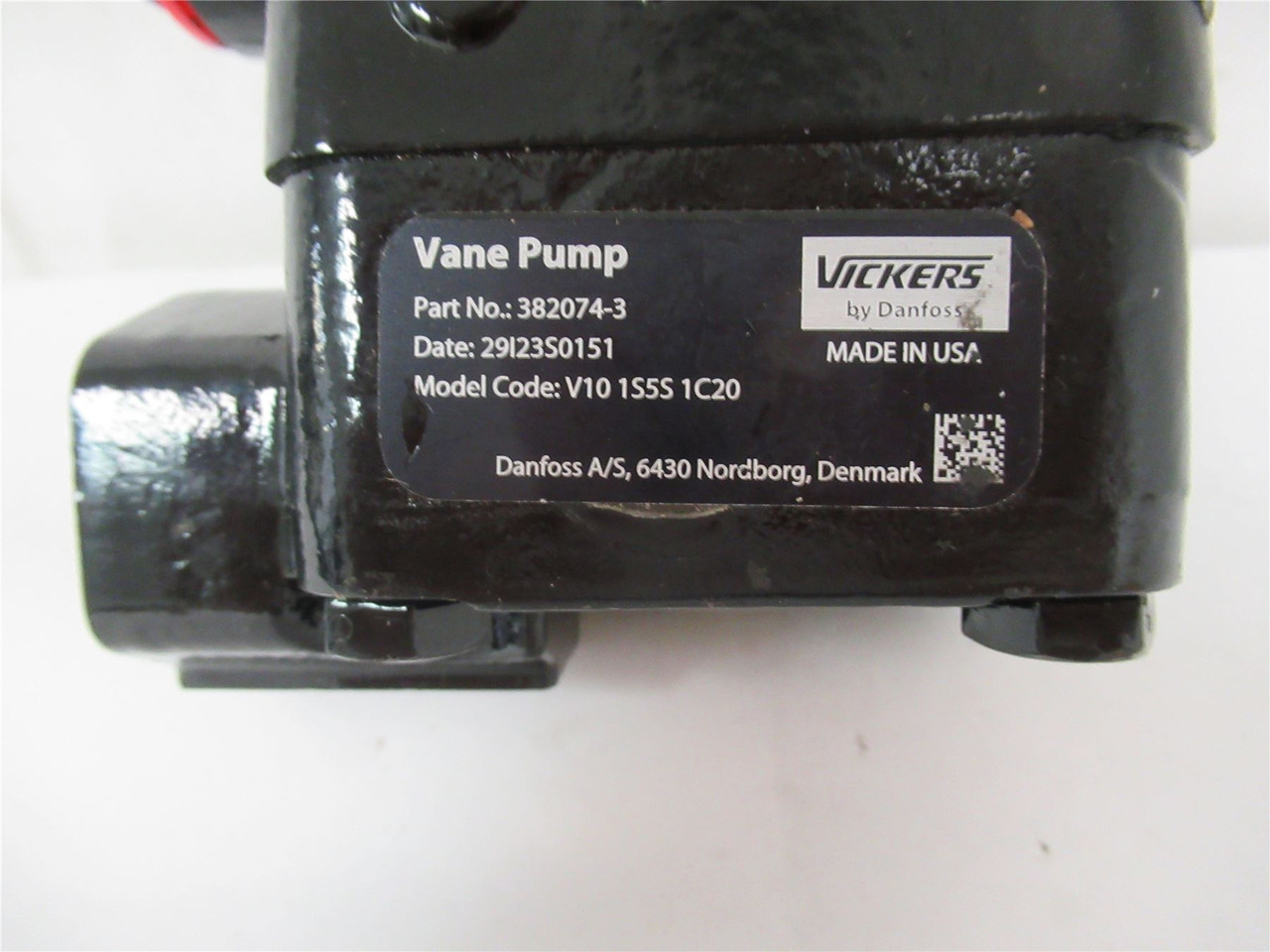 Vickers 382074-3; Hydraulic Vane Pump V101S551C20