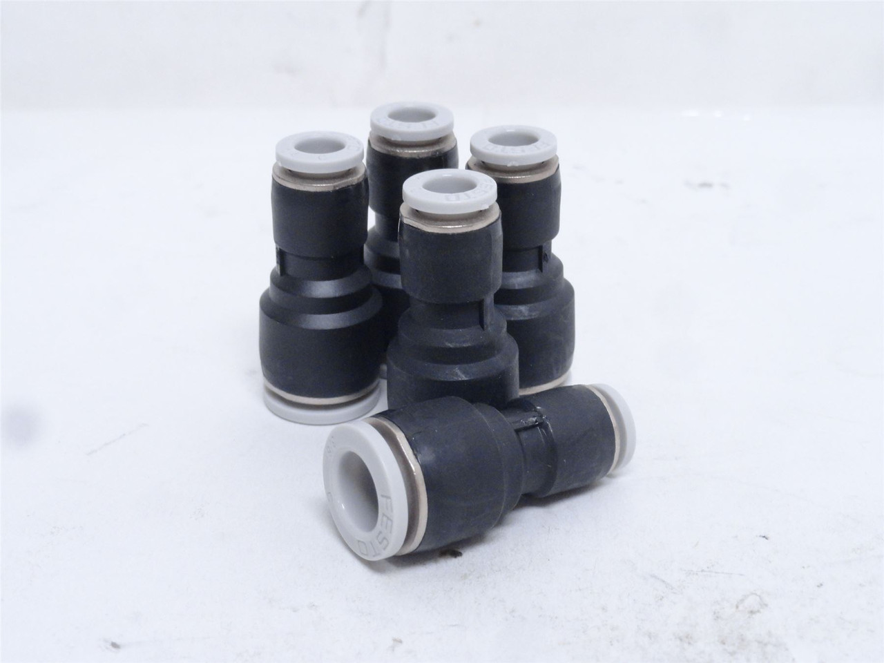 Festo QB-3/8T-1/4-U; Lot-5; Connectors 564802; 3/8" x 1/4"PTC