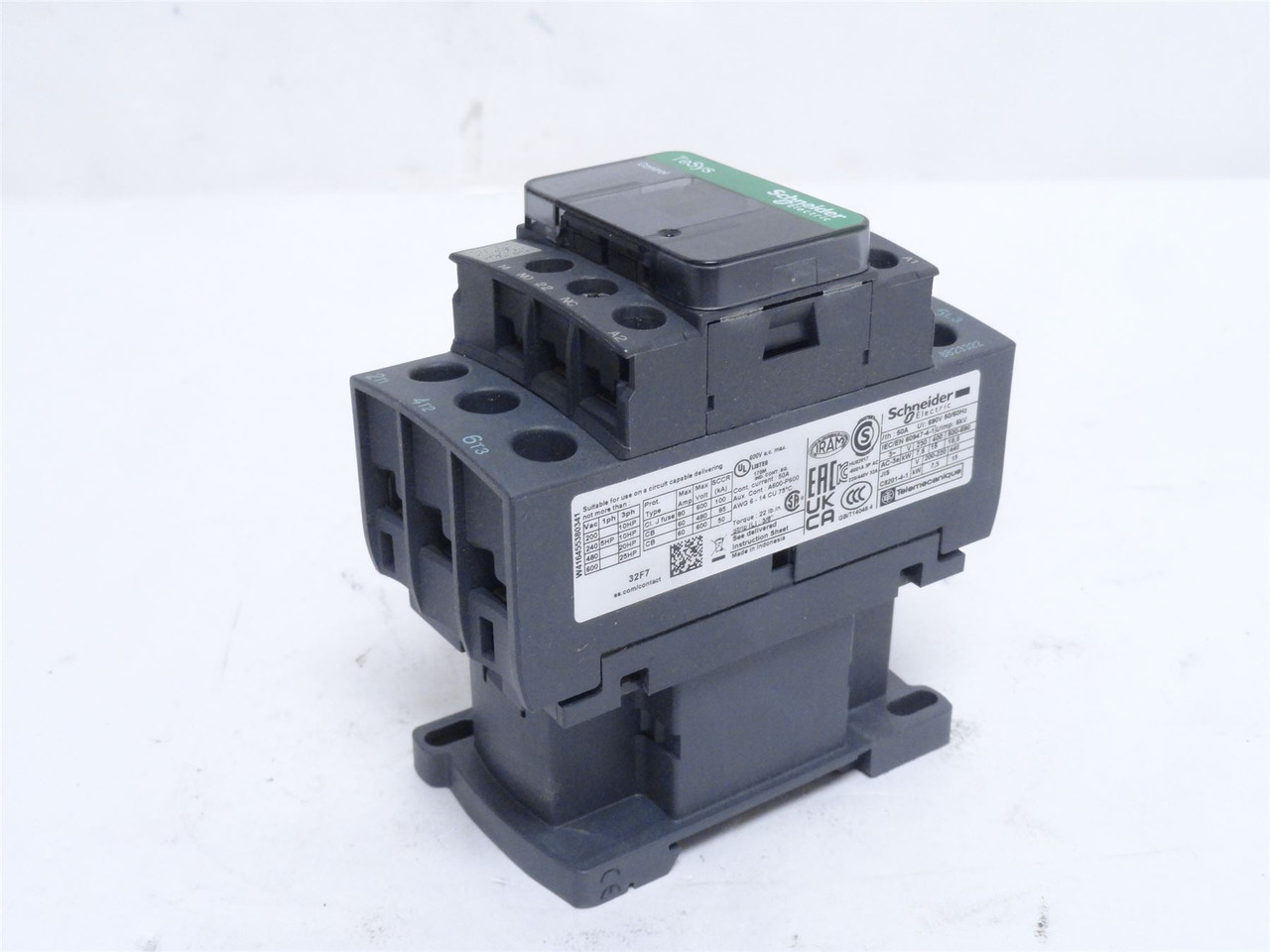 Schneider LC1D32F7; Contactor 32A 3P 400VAC Coil: 110VAC