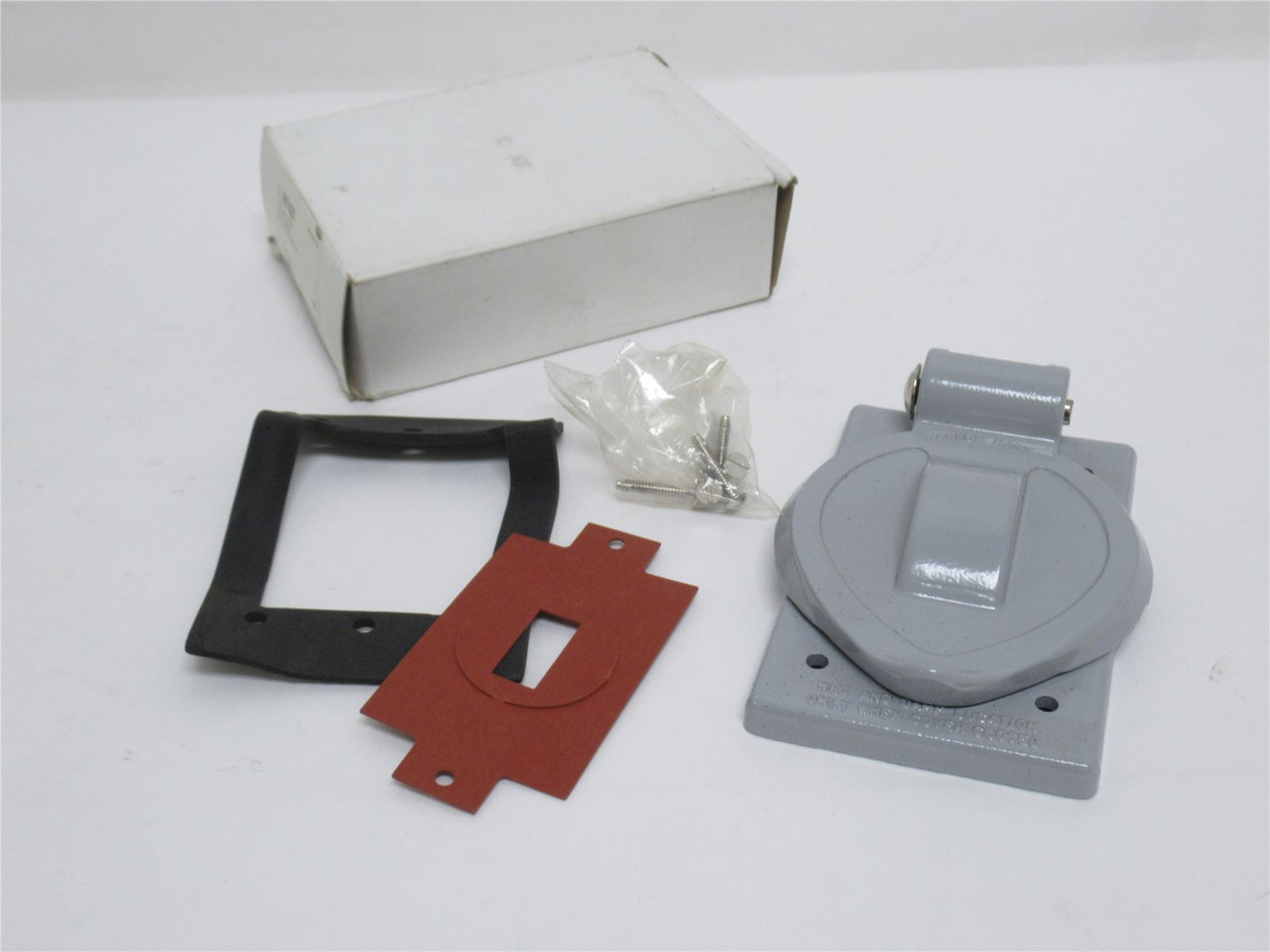 Cooper AH7420; Die Cast Aluminum Lift Lid Cover W/Gasket