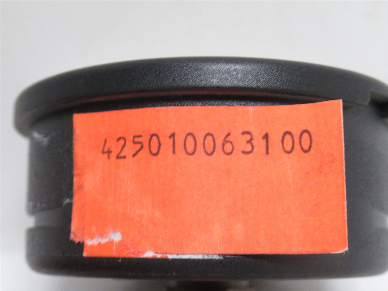 Wika 425.010.063.100; Liquid Pressure Gauge; 2-1/2"; 0-100PSI