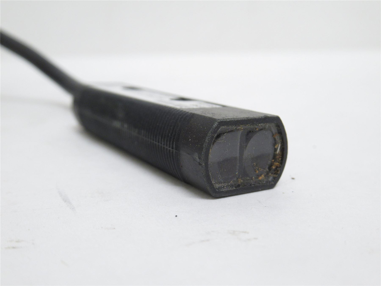 Eaton E58CAL18T111C2; Harsh-Duty Photo Sensor; 10-30VDC; 3m