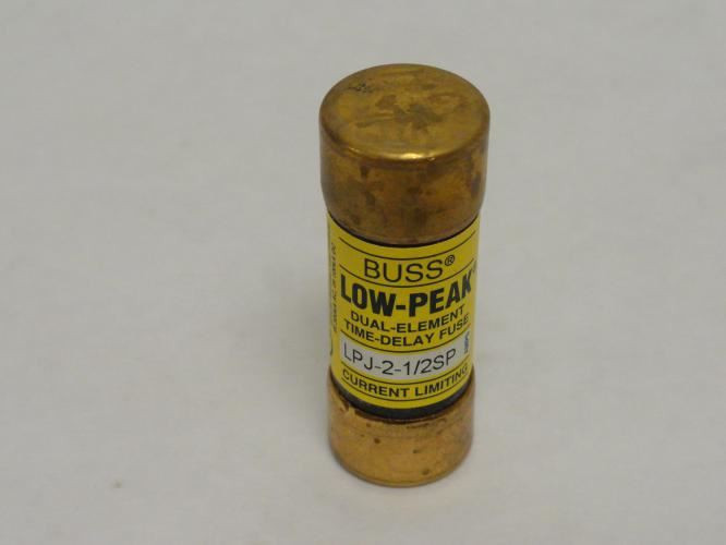 Cooper LPJ-2-1/2SP; Dual Element Time Delay Fuse 2-1/2A; 600V