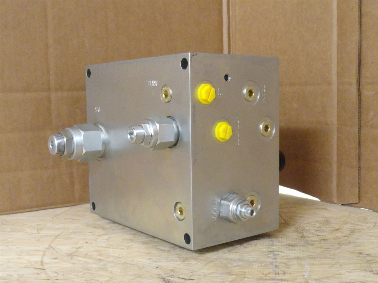 Mepaco M96336-010; Complete Hydraulic Manifold Assembly