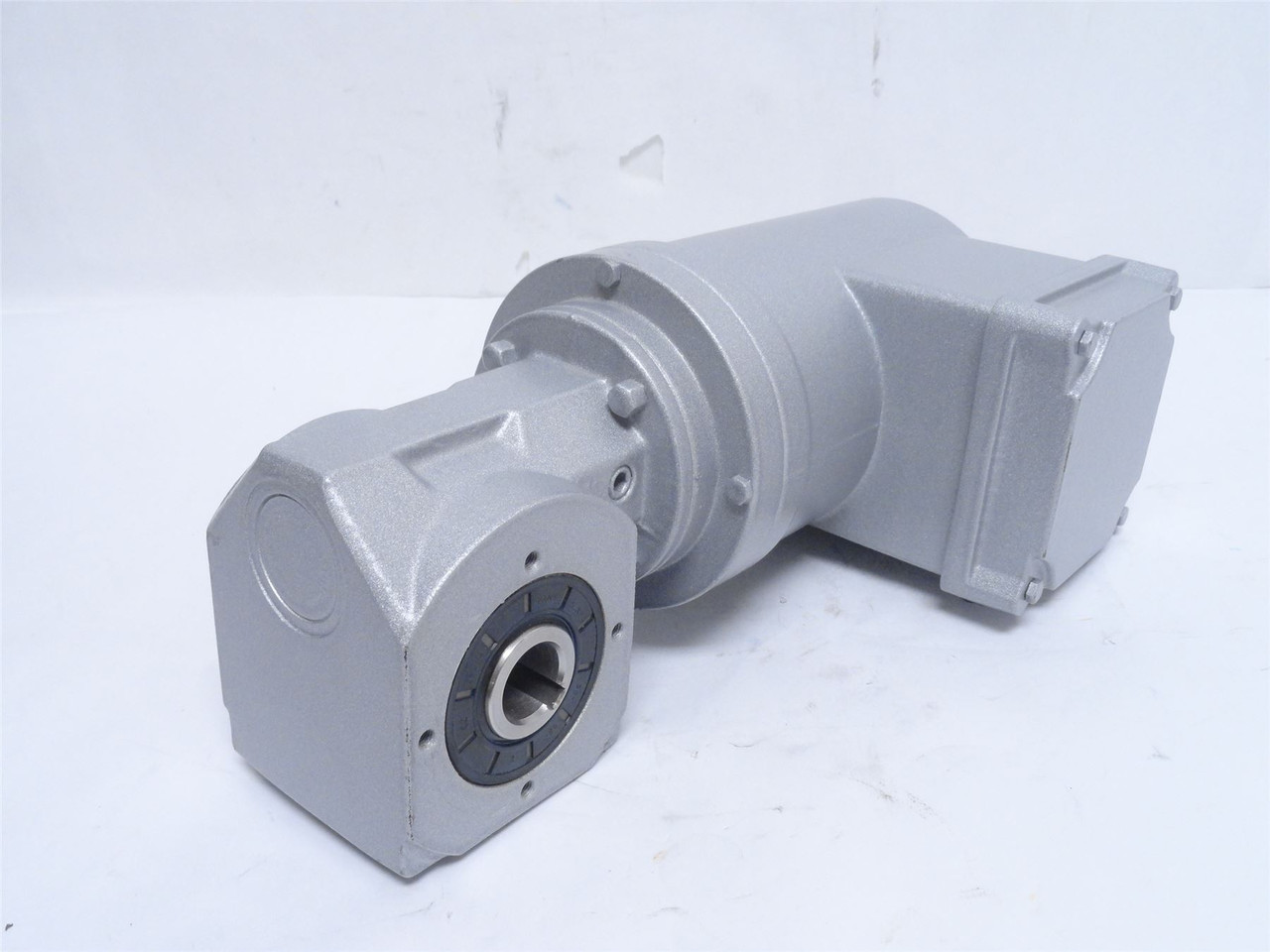 Multivac 106787145-C; Gearmotor; 37:1 Ratio; 230-400VAC