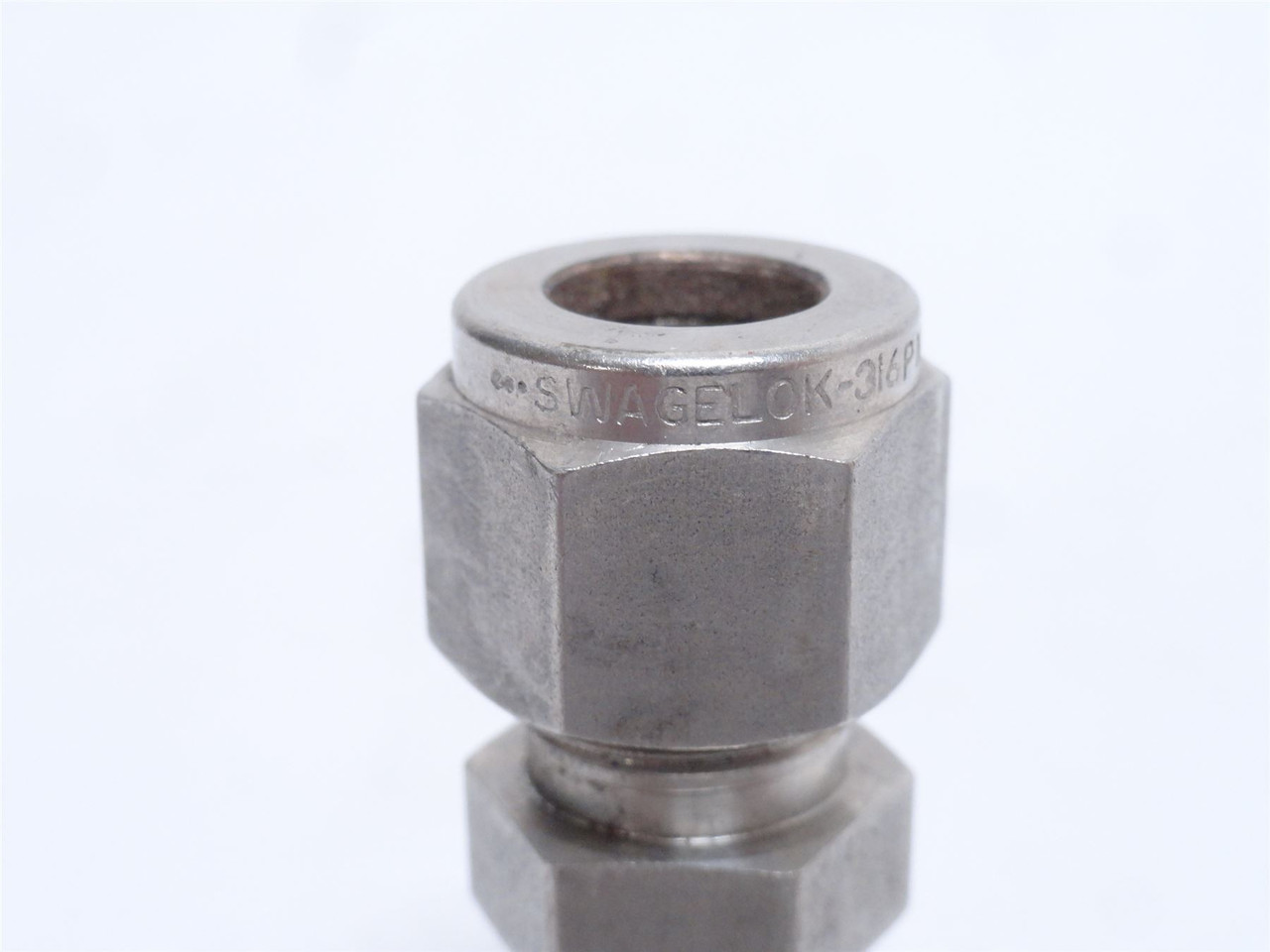 Swagelok SS-600-6; Compression Fitting; SS-316; Size: 3/8"