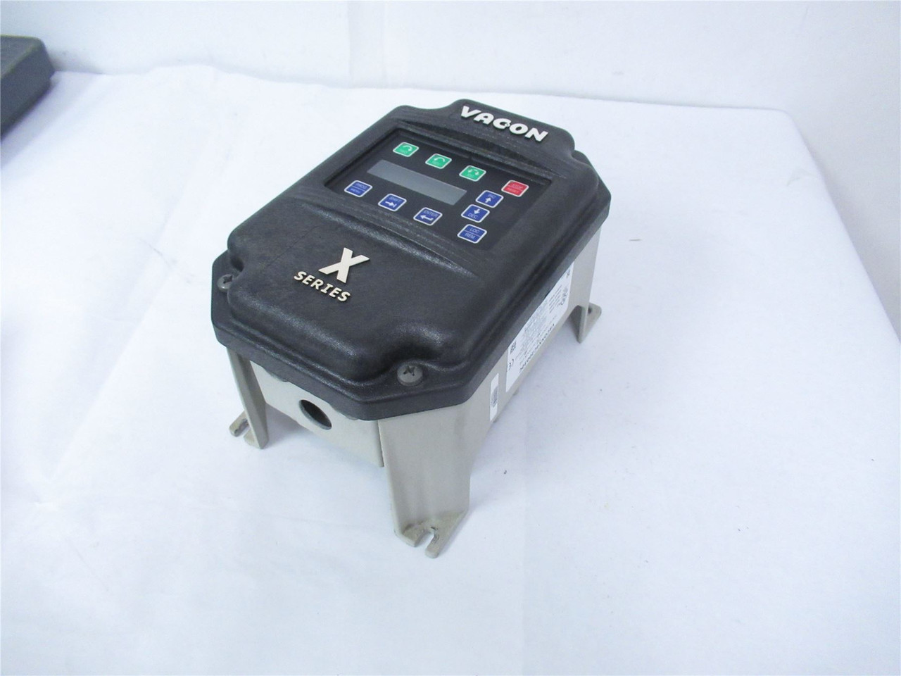 Danfoss Vacon X4C20030C; AC Drive 3 Phase 9.6A 3 HP 230 V