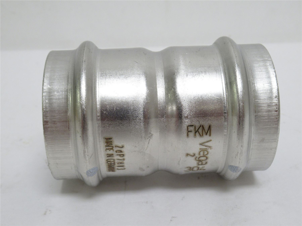 Viega 85292; Coupling W/Stop; SS-304; 2" x 2" Press Fit