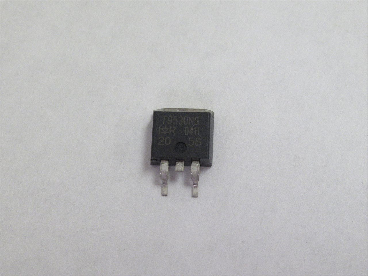 Infineon Technologies IRF9530NS; Lot-34 P-Channel 100V