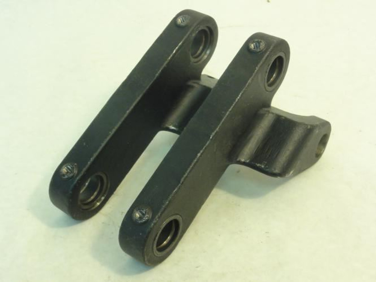 Yale 524144864; Lower RH Link